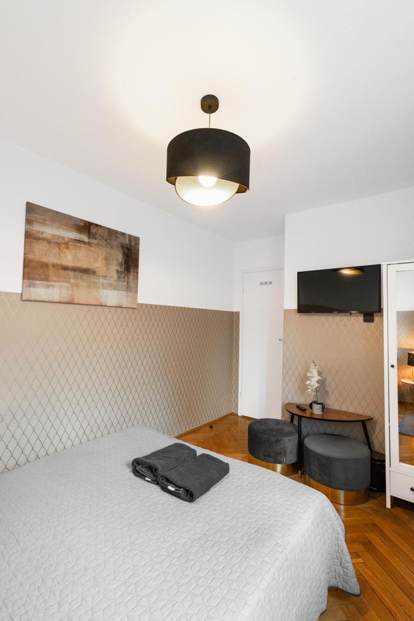 Clicktheflat Zurawia Street Apart Rooms Varşovia Exterior foto